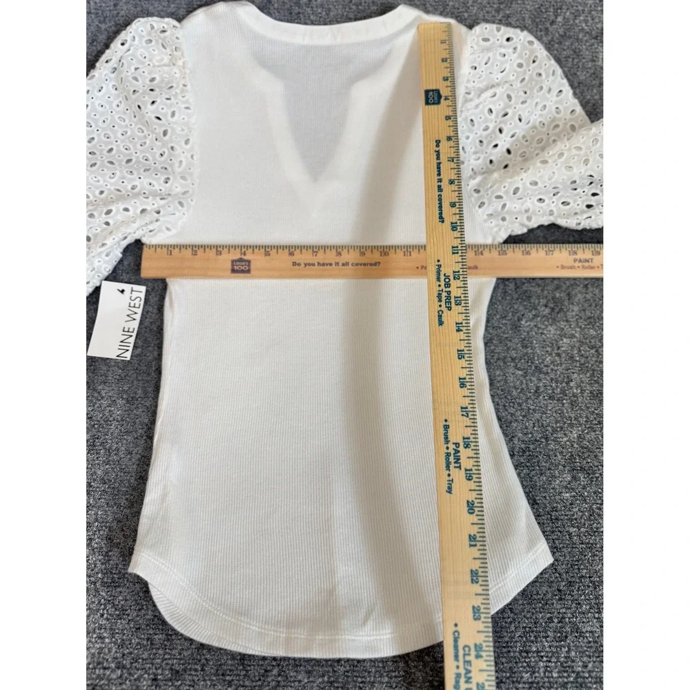 Nine West Womens White Ribbed Eyelet Puff Sleeve Split Neck Top Small NWT - Picture 4 of 5